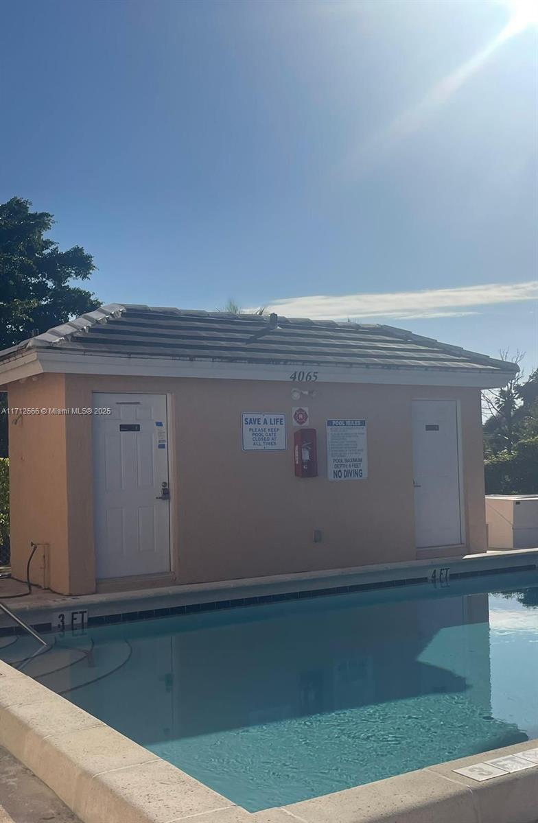 HAYLOFTS OF CORAL SPRINGS - Residential