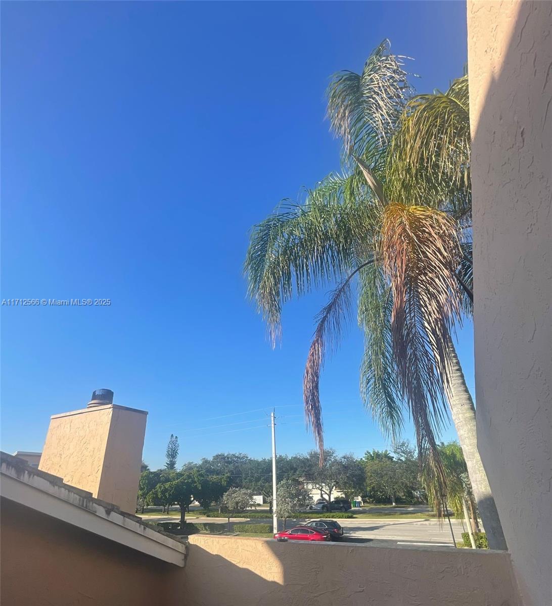 HAYLOFTS OF CORAL SPRINGS - Residential