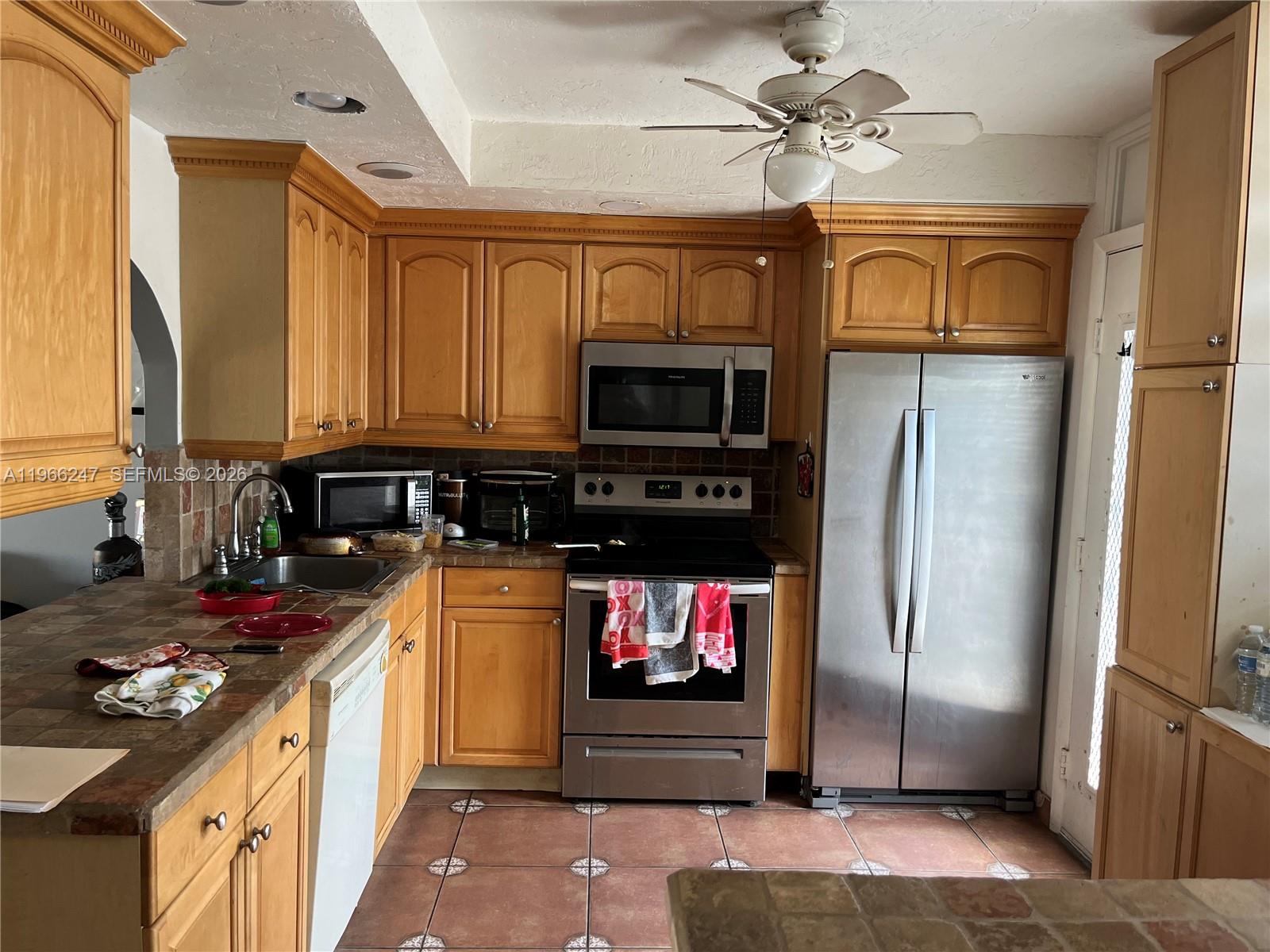 CORAL ISLE WEST CONDO - Residential