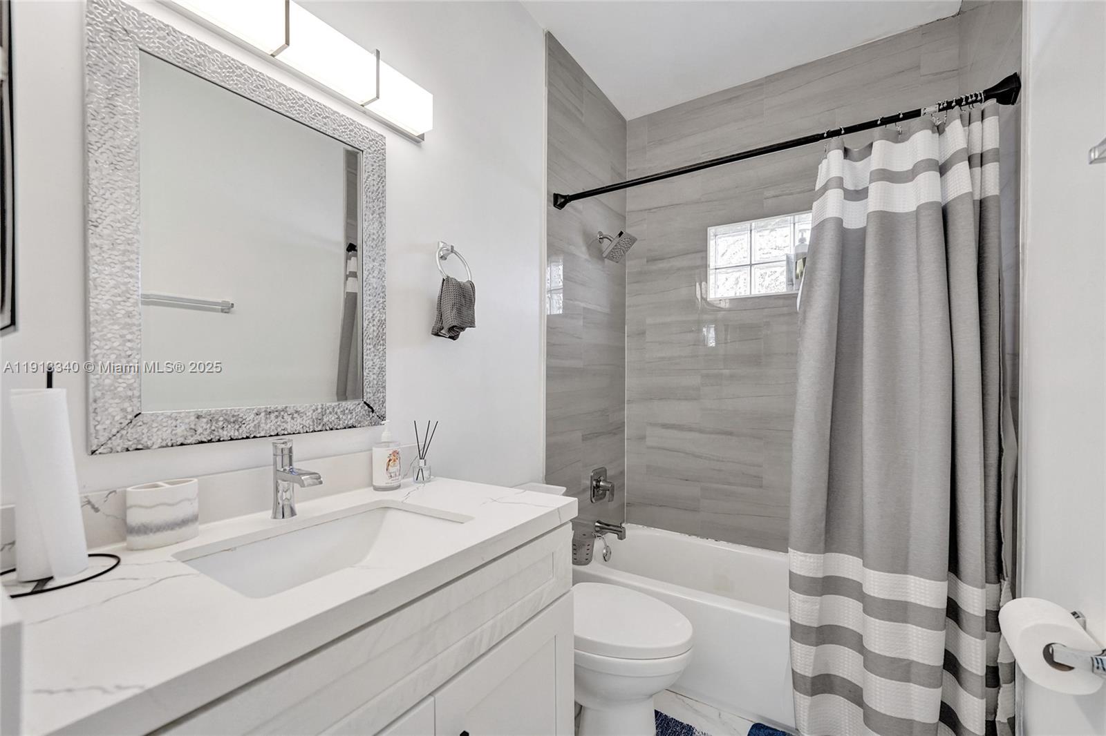 SAPPHIRE SHORES-SAPPHIRE - Residential Lease