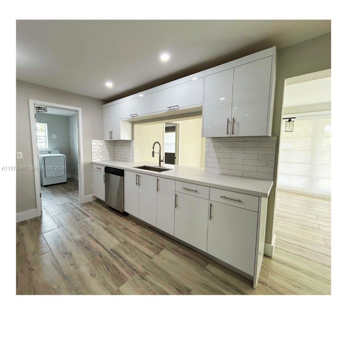 SUMMERTIME ISLES SECOND A - Residential Lease