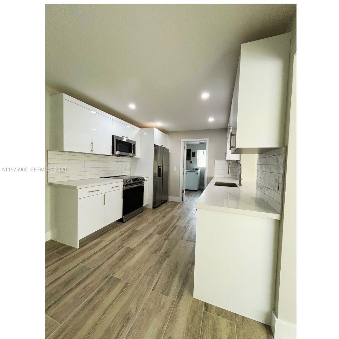 SUMMERTIME ISLES SECOND A - Residential Lease