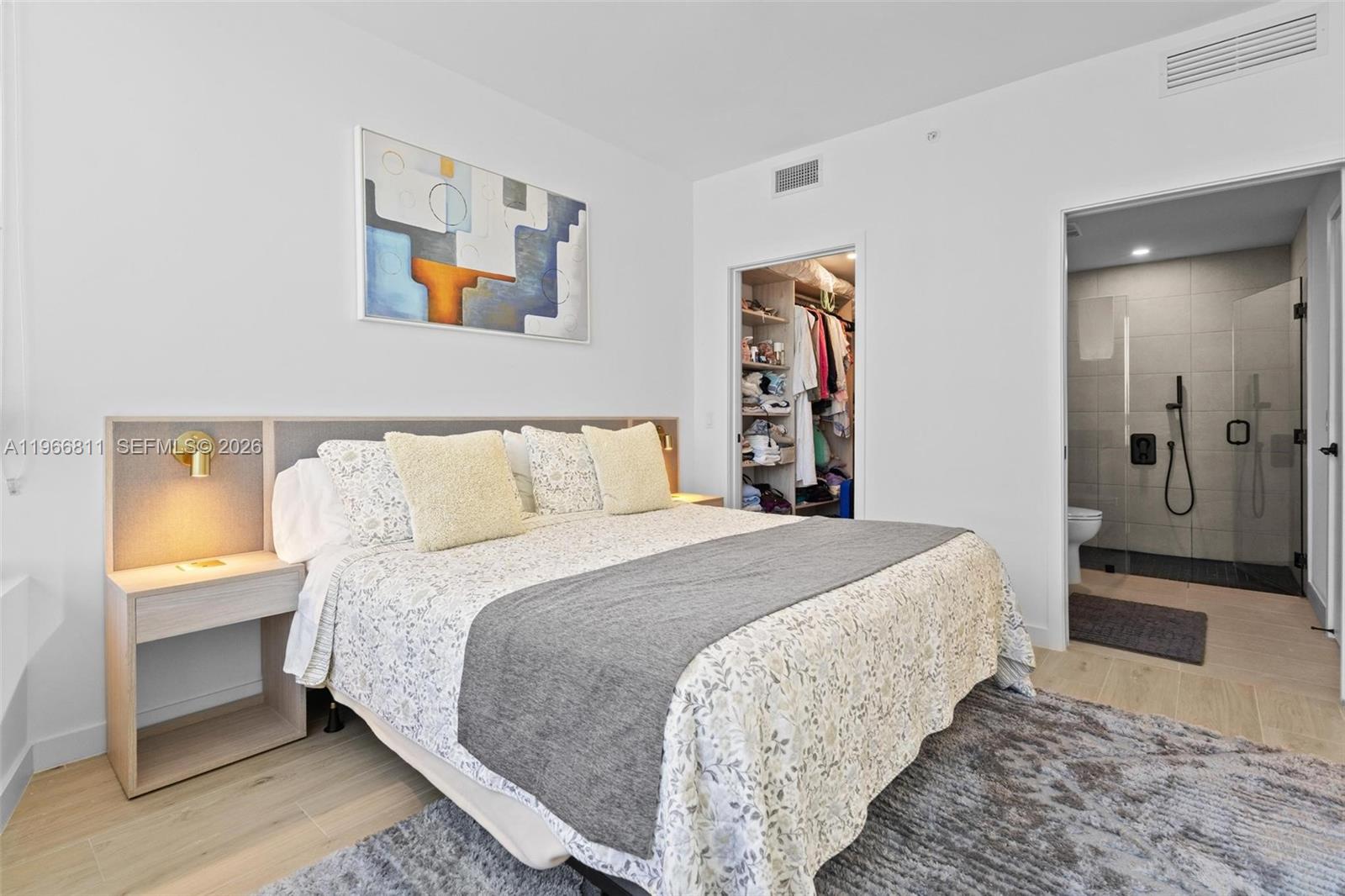 MIAMI NORTH - Residential