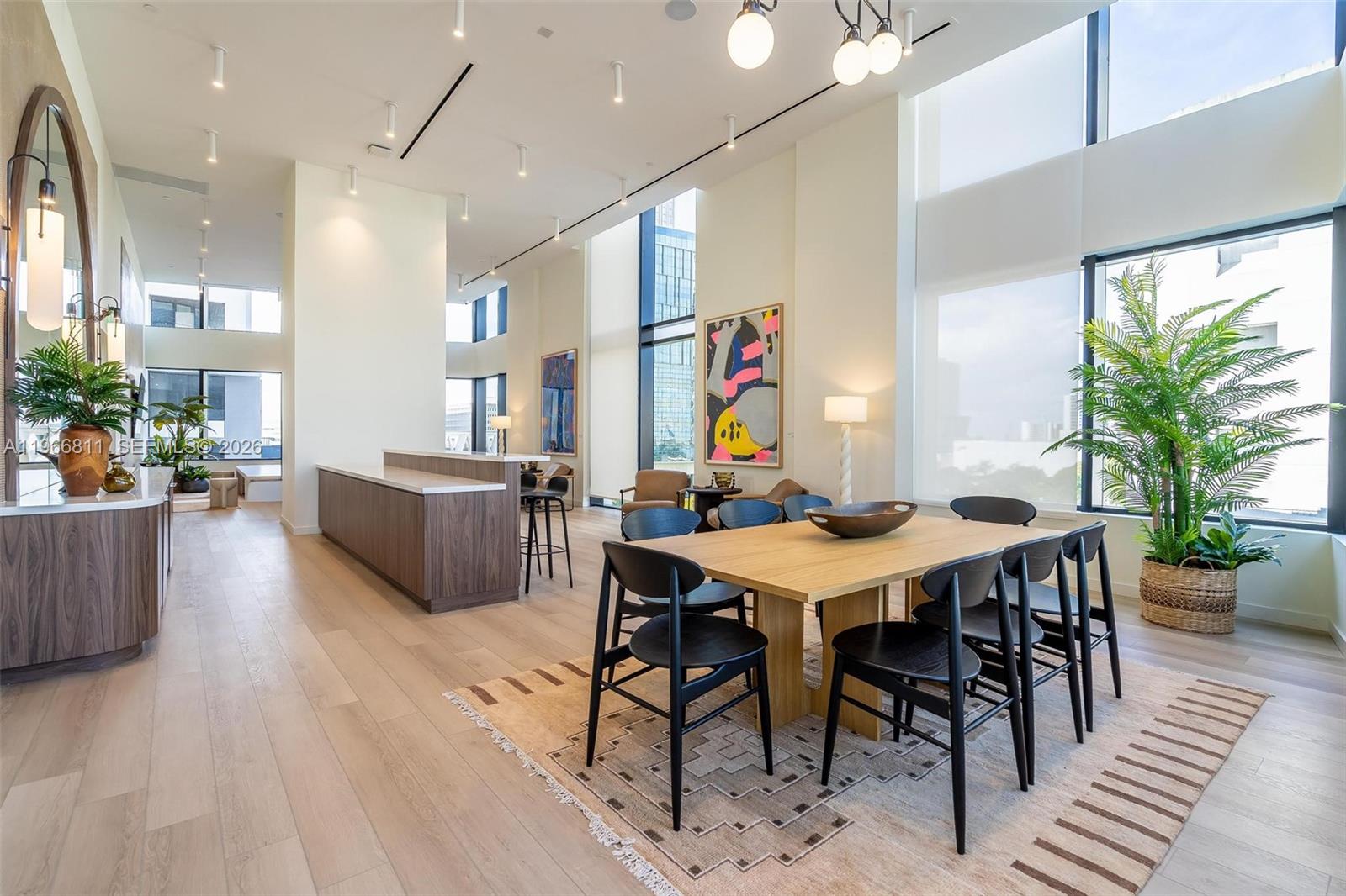 MIAMI NORTH - Residential