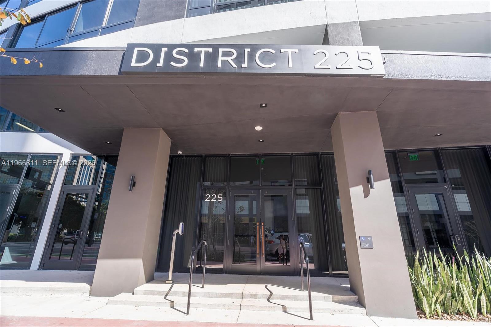 MIAMI NORTH - Residential