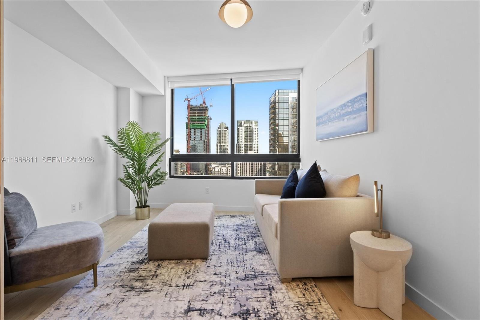 MIAMI NORTH - Residential