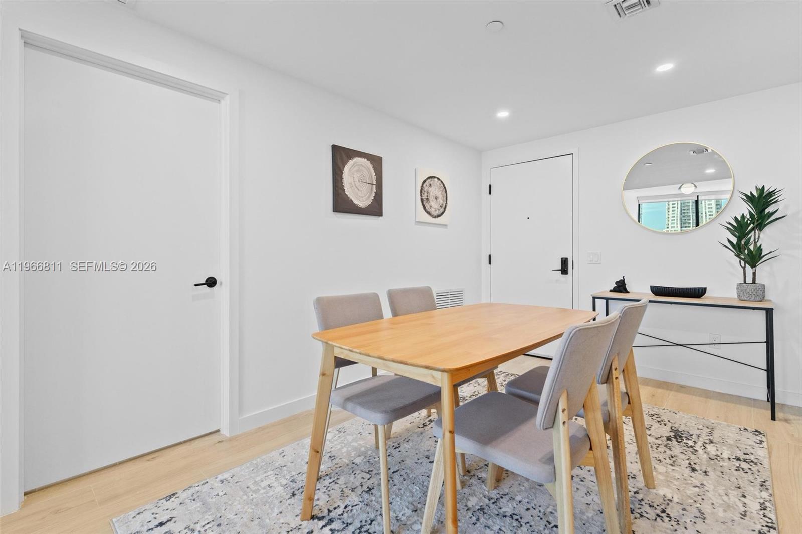 MIAMI NORTH - Residential