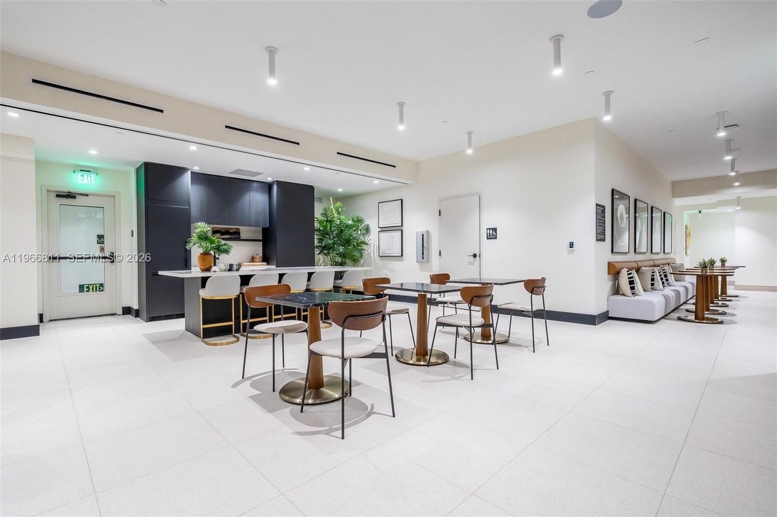 MIAMI NORTH - Residential