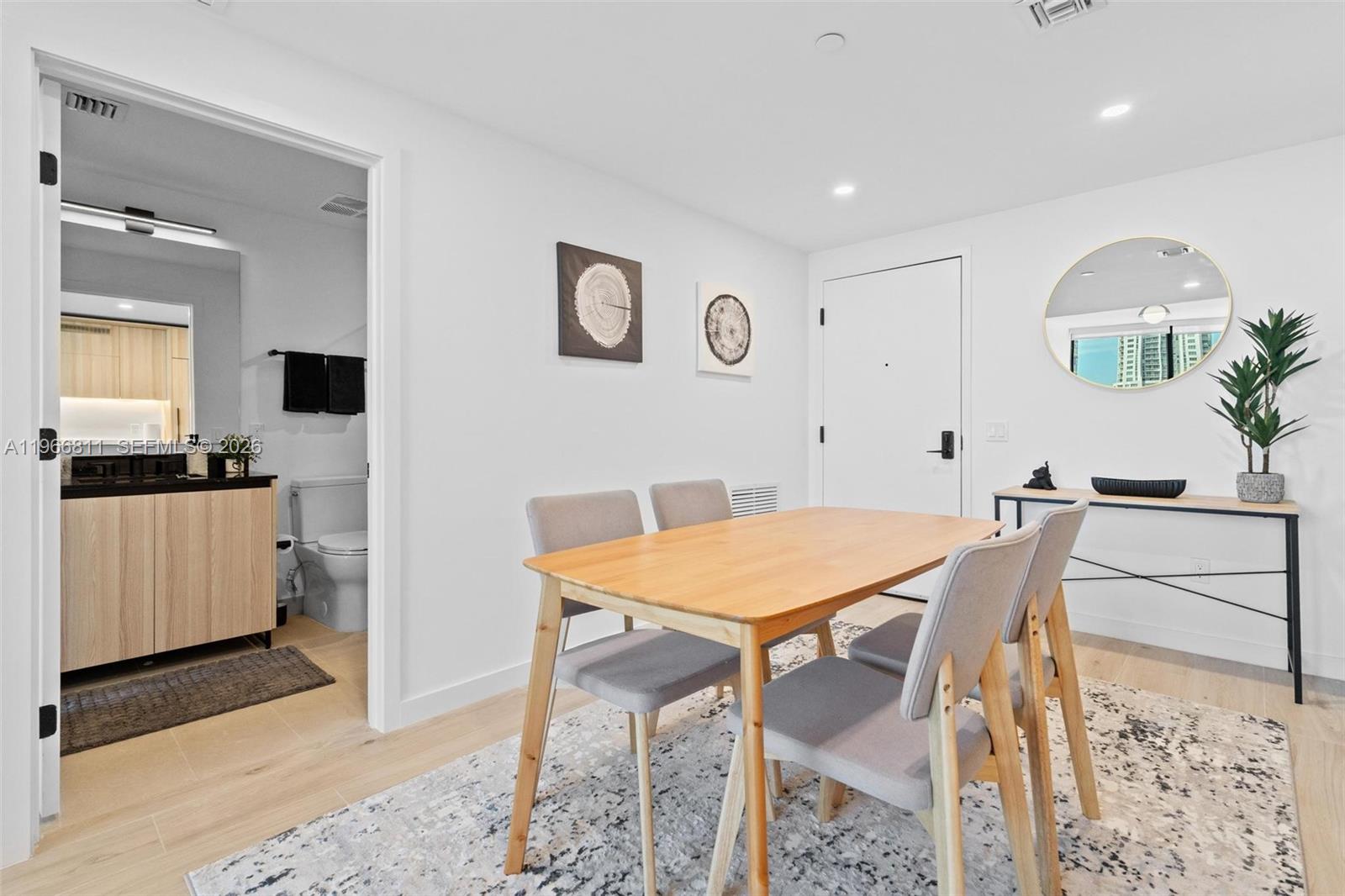 MIAMI NORTH - Residential