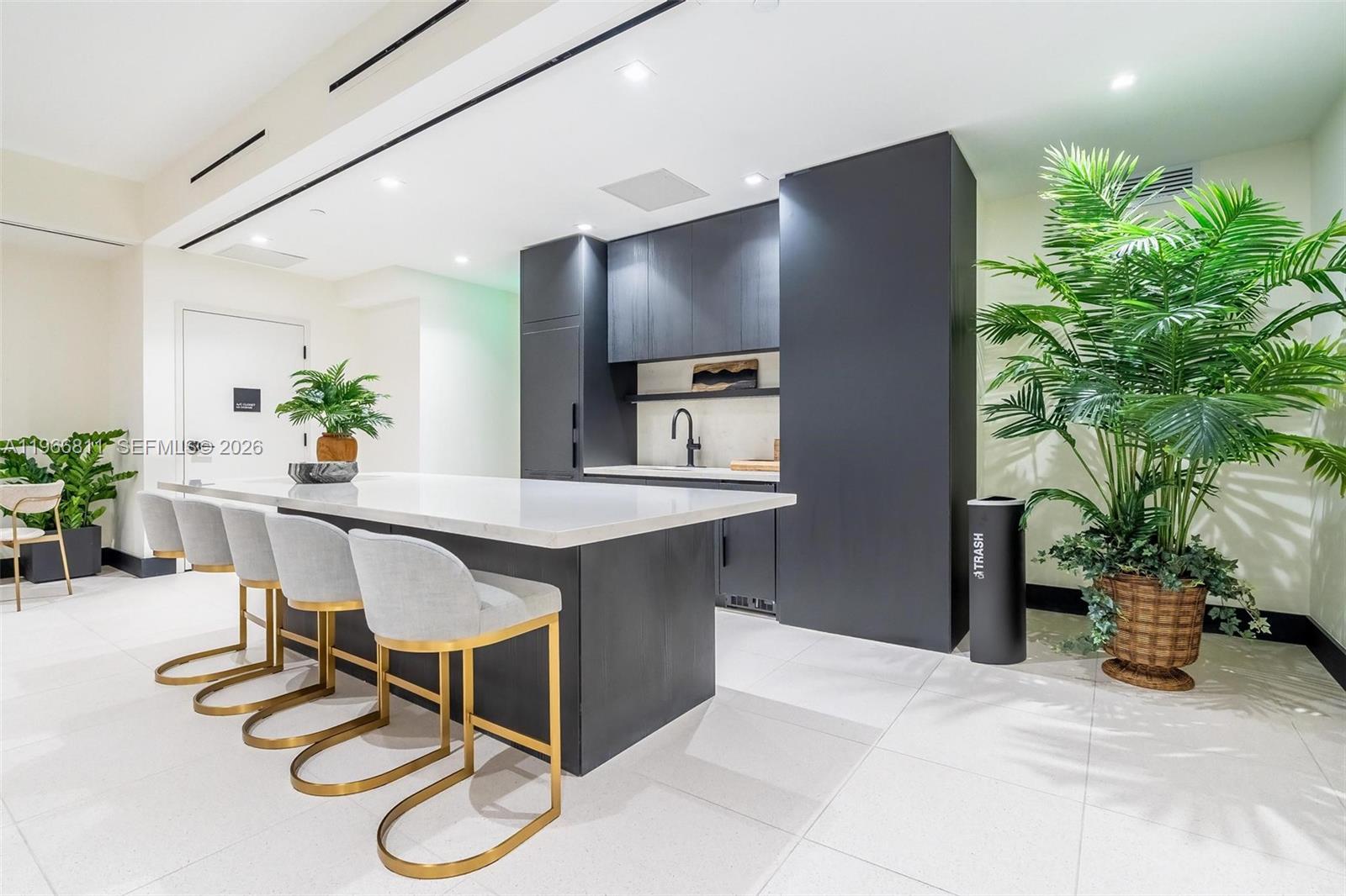 MIAMI NORTH - Residential