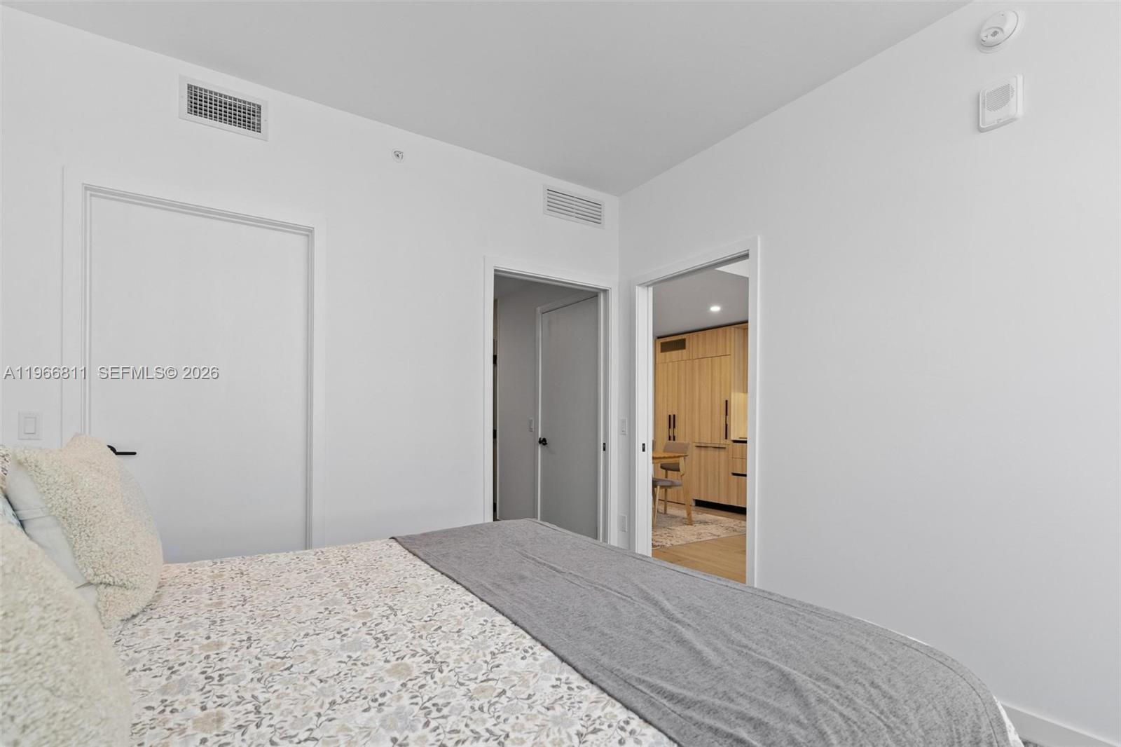 MIAMI NORTH - Residential