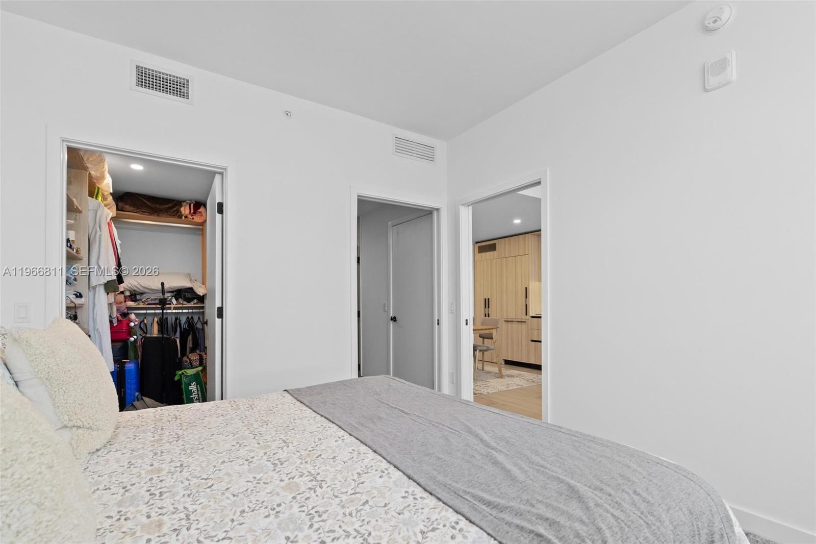 MIAMI NORTH - Residential