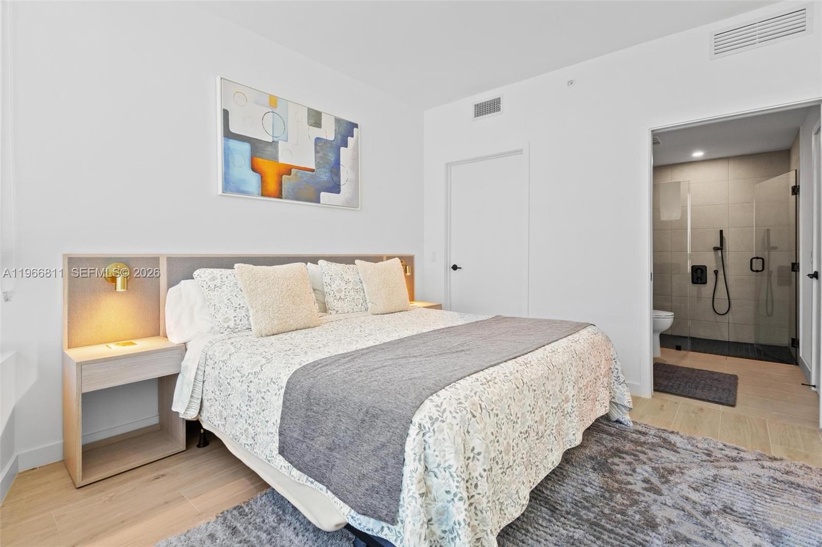 MIAMI NORTH - Residential