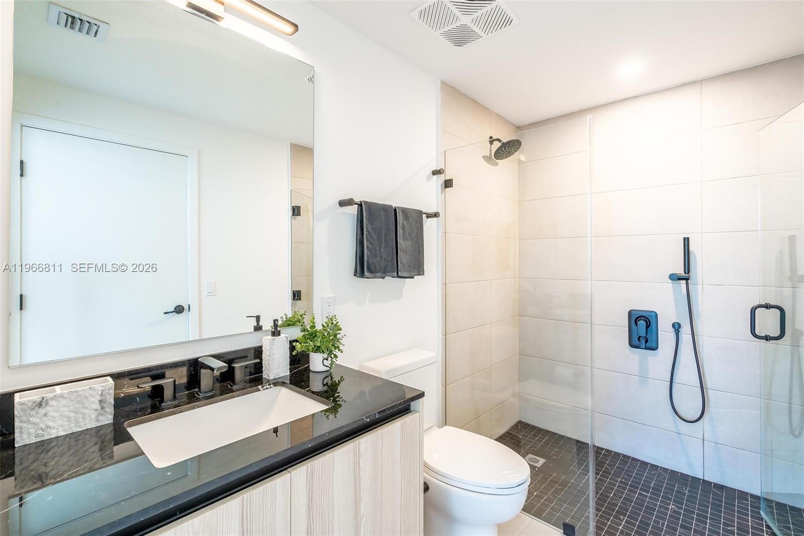 MIAMI NORTH - Residential