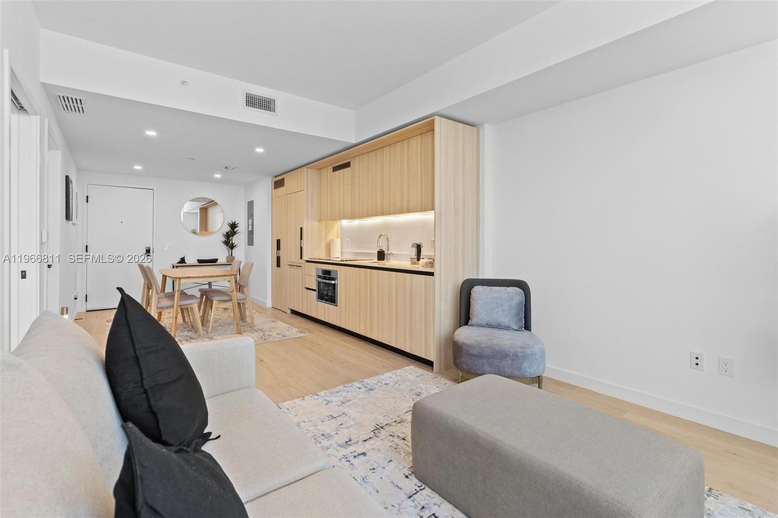 MIAMI NORTH - Residential