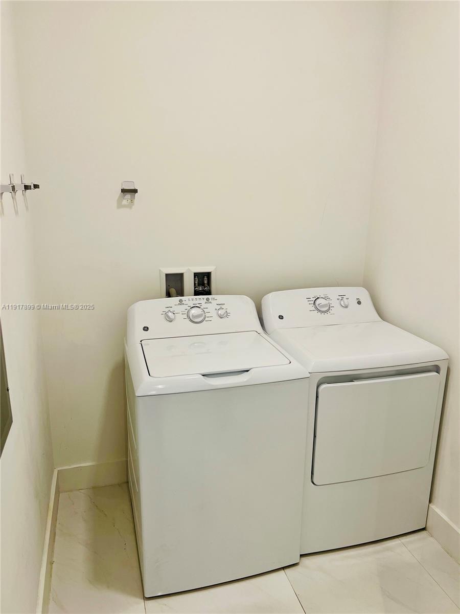 MERRICK MANOR CONDO - Residential Lease