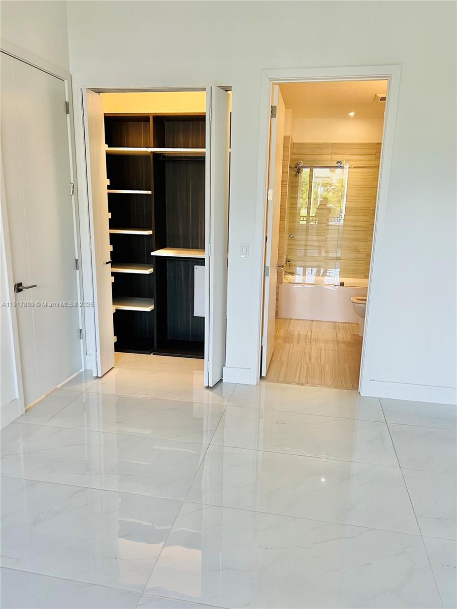 MERRICK MANOR CONDO - Residential Lease