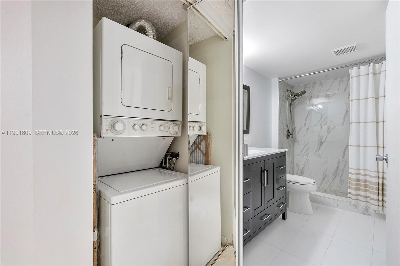 SUFFOLK AT CENTURY VILLAG - Residential