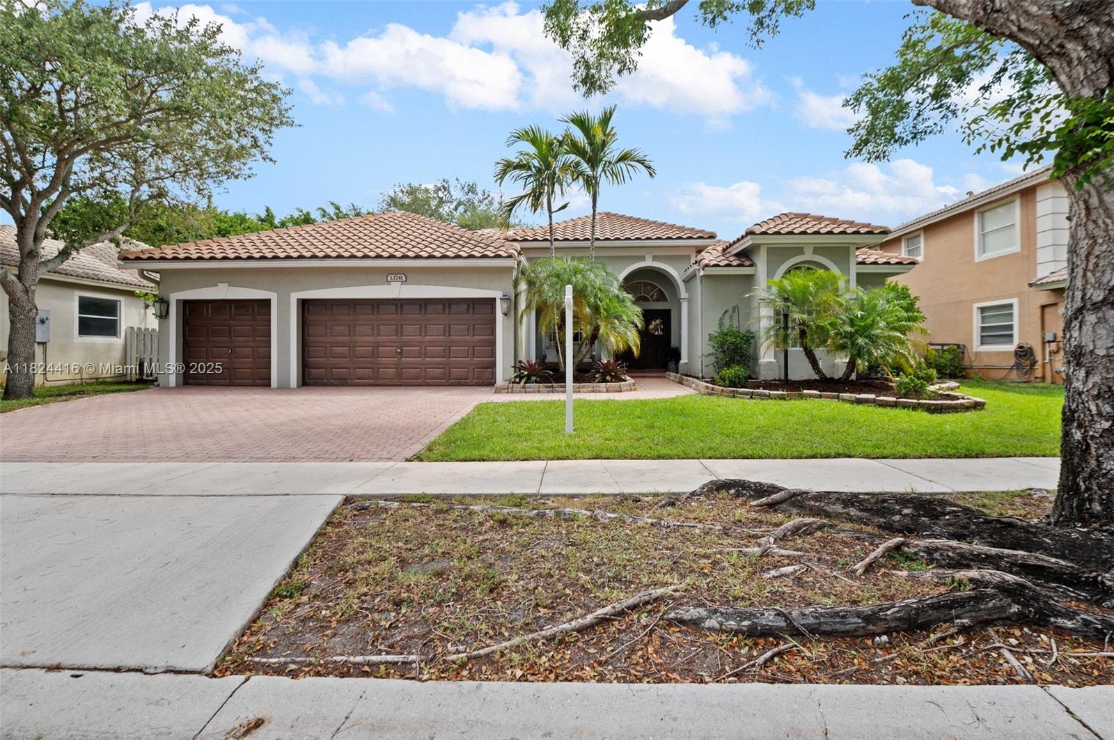 13741 NW 23rd St, Pembroke Pines, FL, 33028/$959,999 1 13741 NW 23rd St