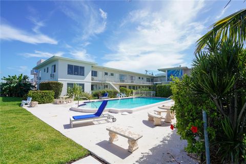 Photo of 2250 Bay Dr #4, Miami Beach, FL 33141 (MLS # A12001677)