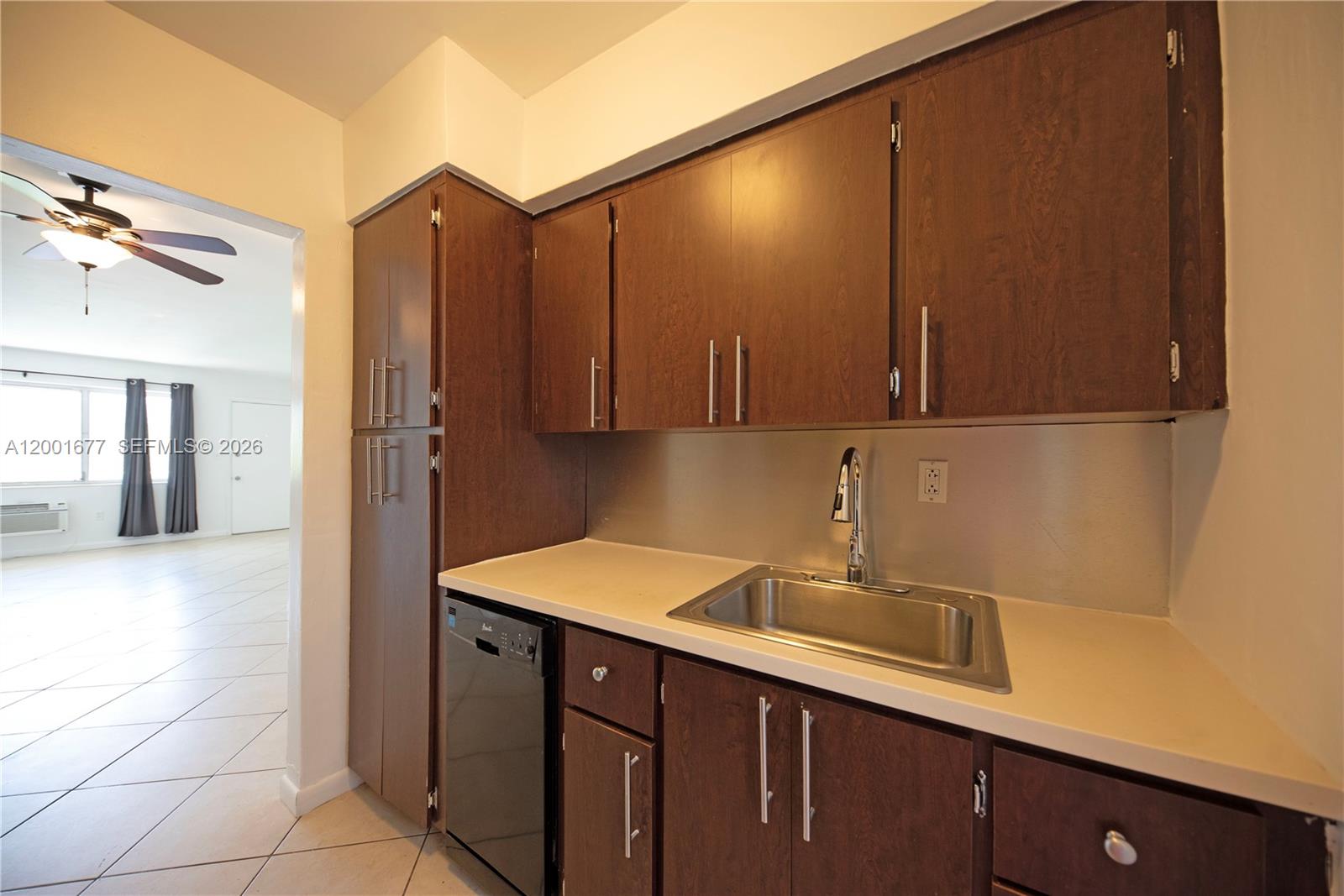 JOYCIA APARTMENTS CONDO - Residential