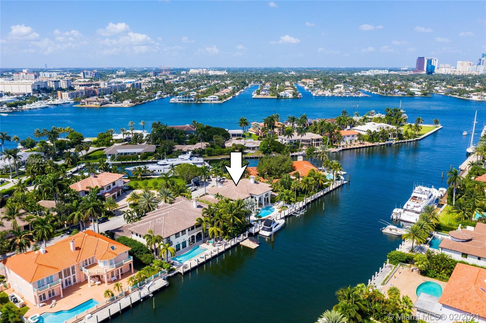 LAGUNA ISLE - Residential