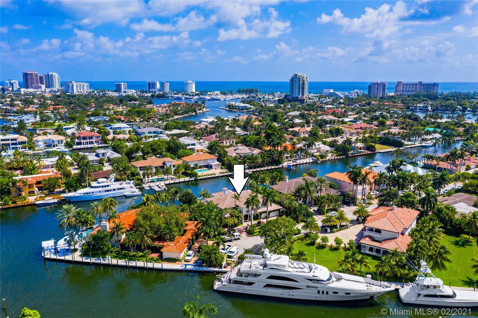 LAGUNA ISLE - Residential