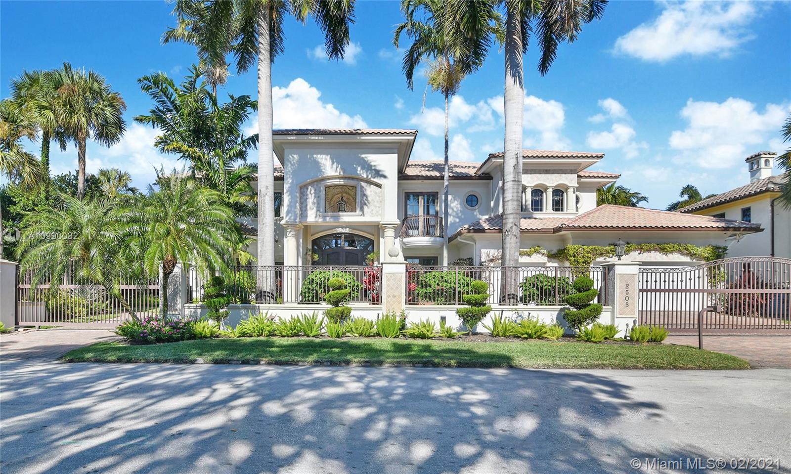 LAGUNA ISLE - Residential