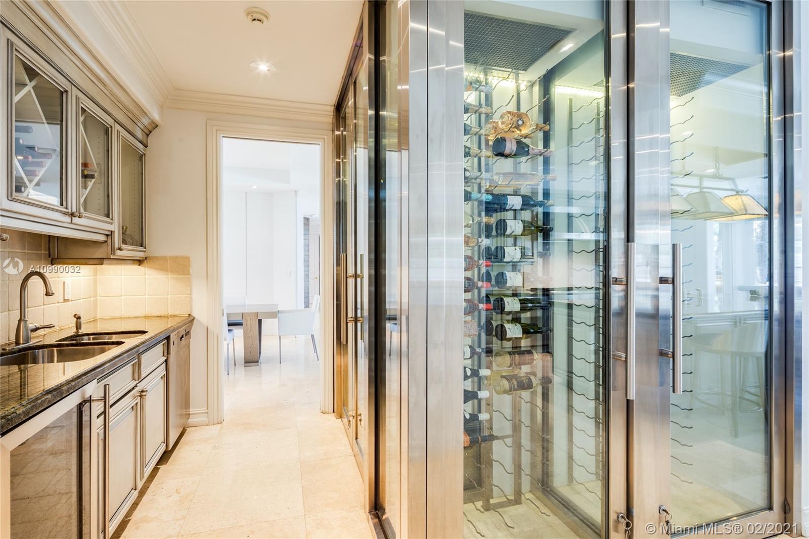 LAGUNA ISLE - Residential