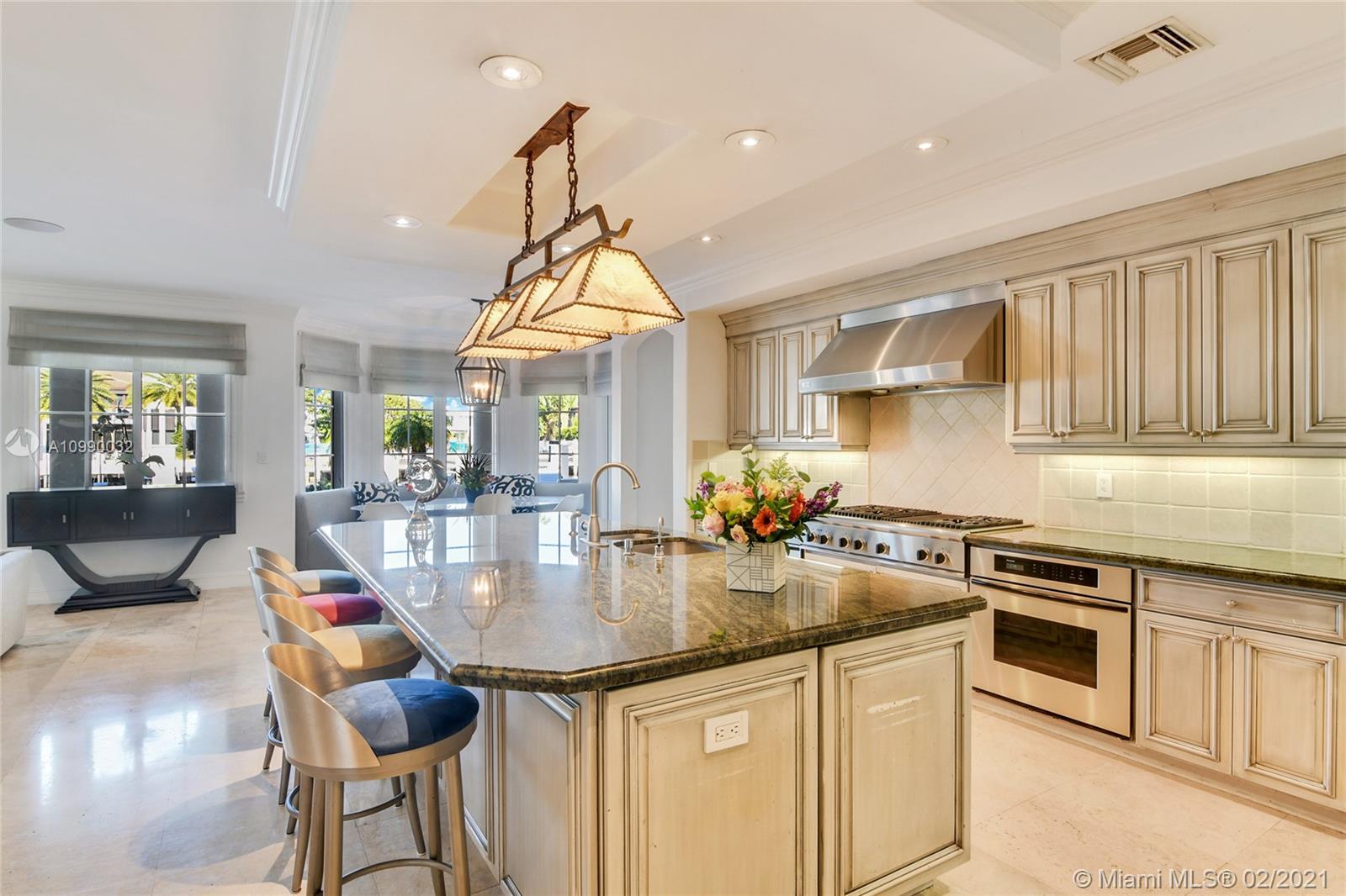 LAGUNA ISLE - Residential