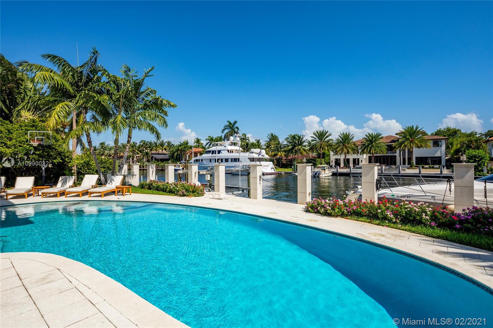 LAGUNA ISLE - Residential