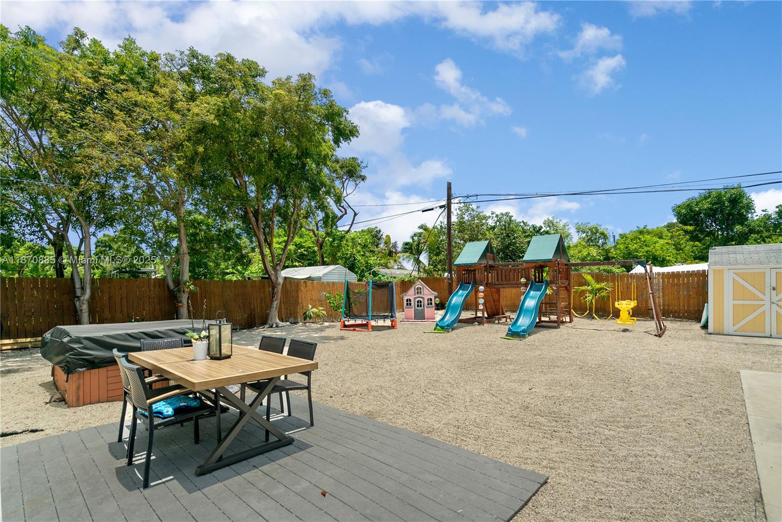 HARBOR SHORES - Residential