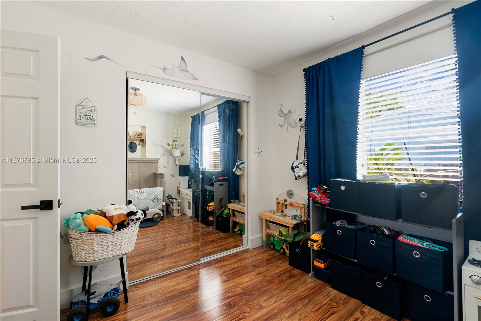 HARBOR SHORES - Residential