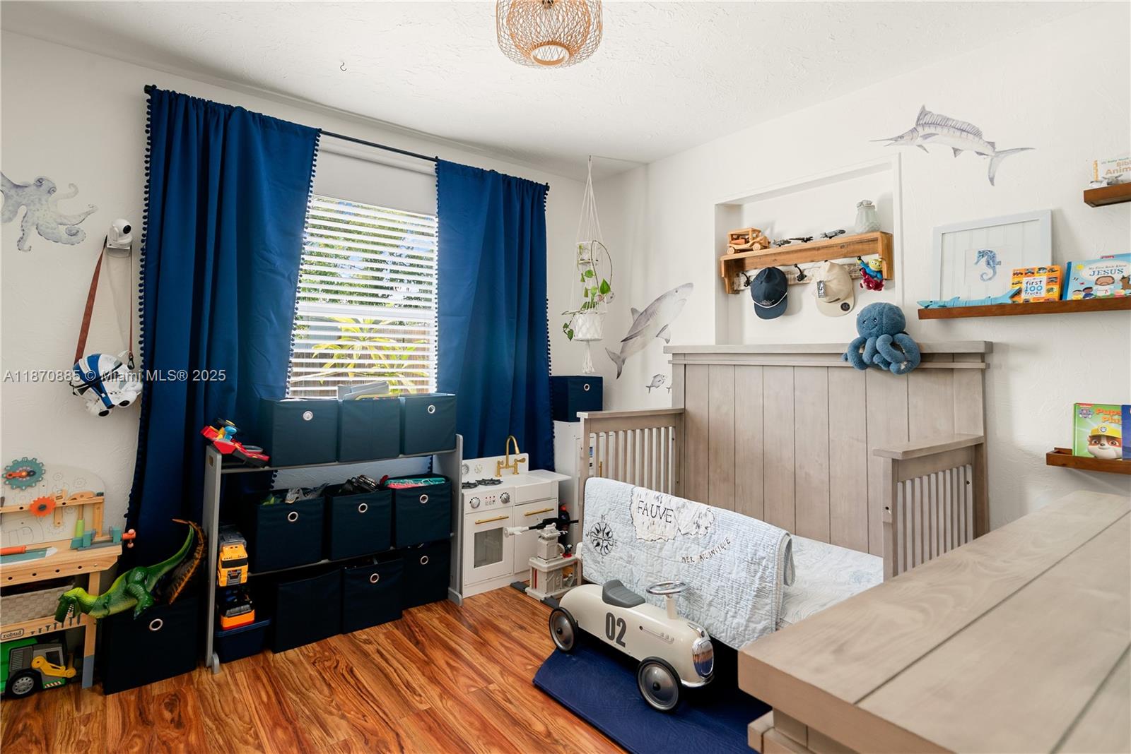 HARBOR SHORES - Residential