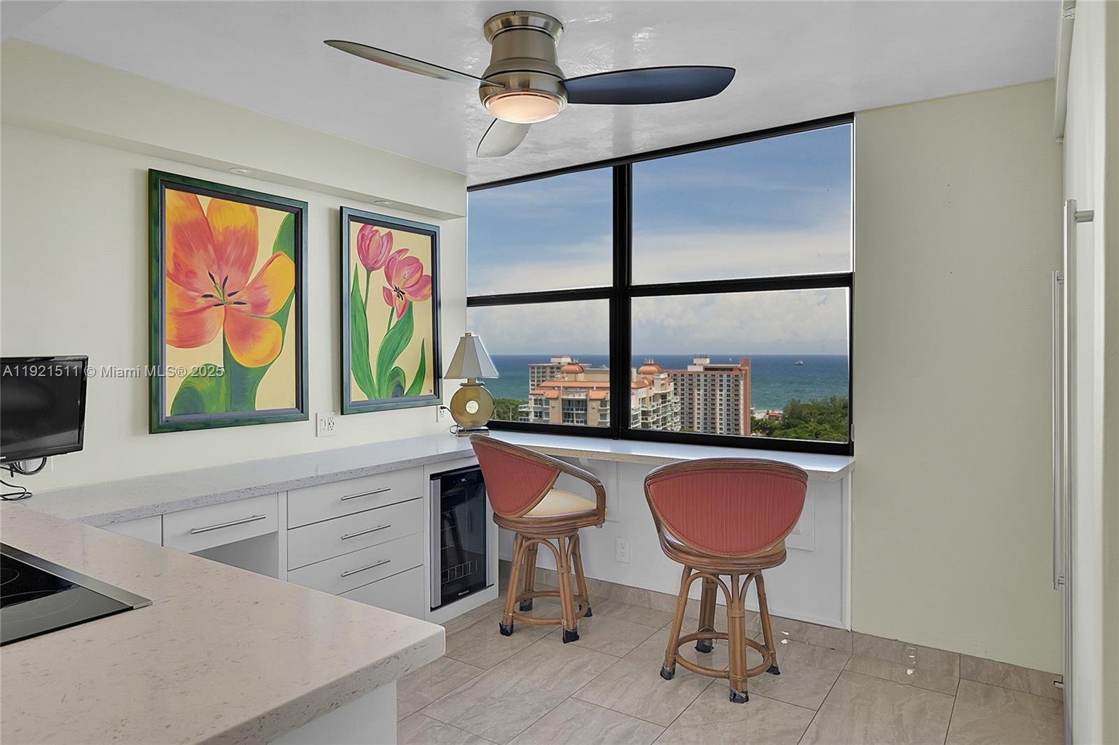 CORINTHIAN ON THE INTRACO - Residential