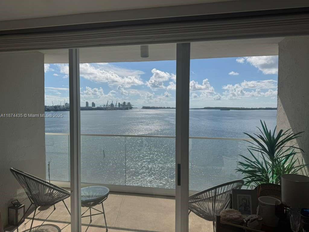 800 Claughton Island Dr 1003