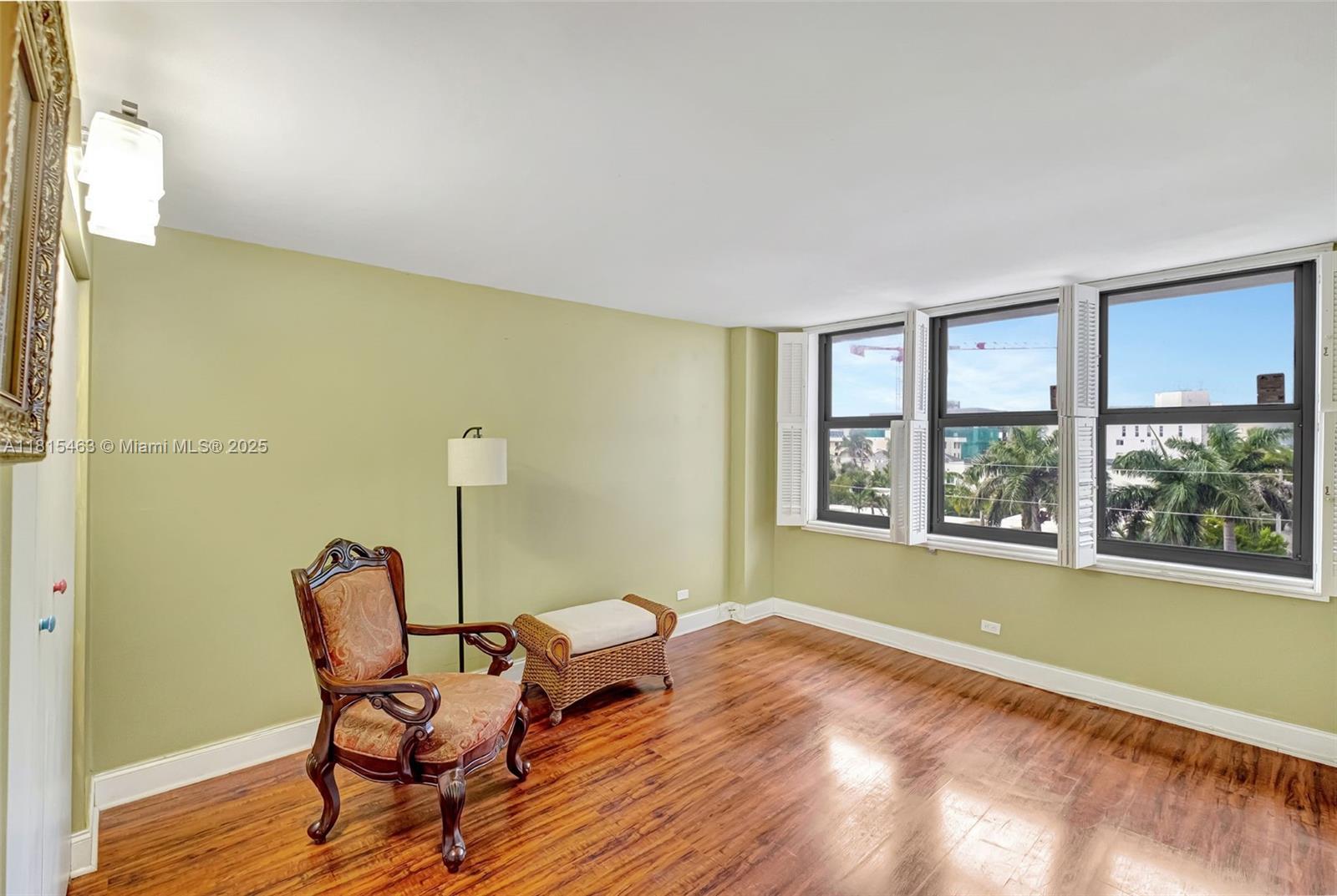 THE BELMONT CONDO - Residential