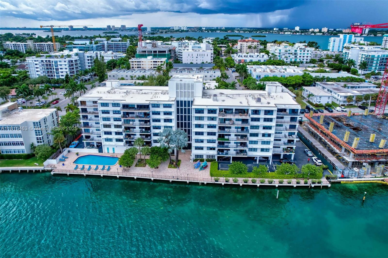 THE BELMONT CONDO - Residential