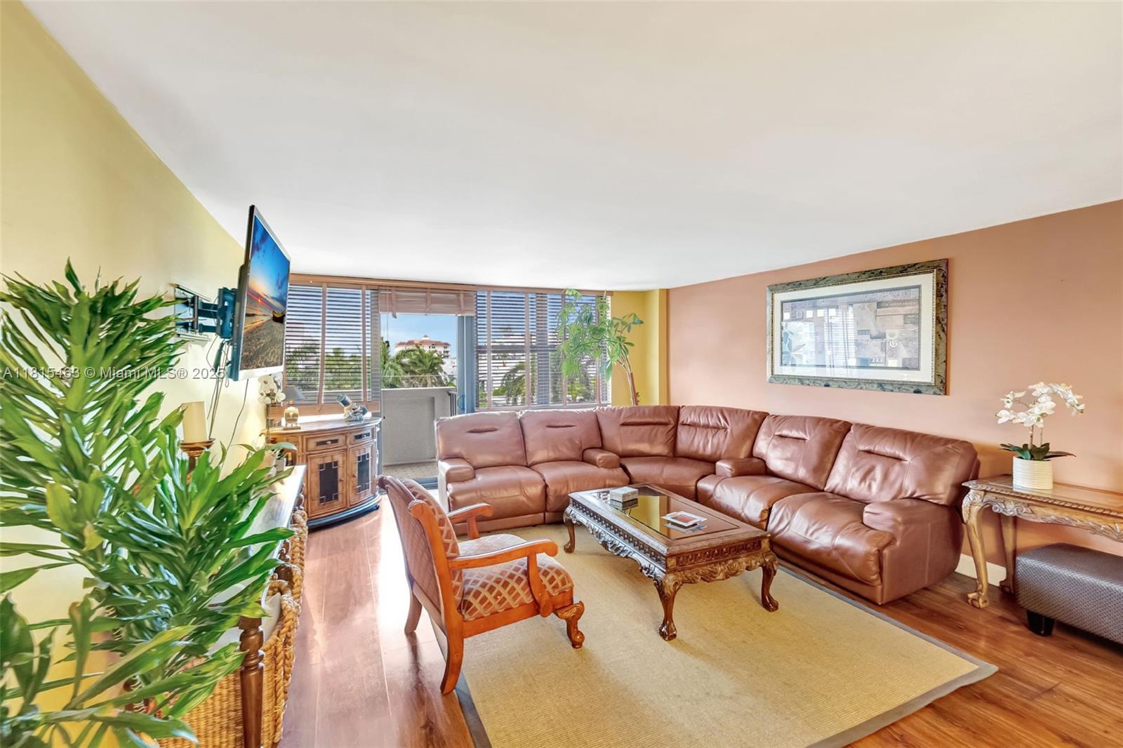 10101 E Bay Harbor Dr 502