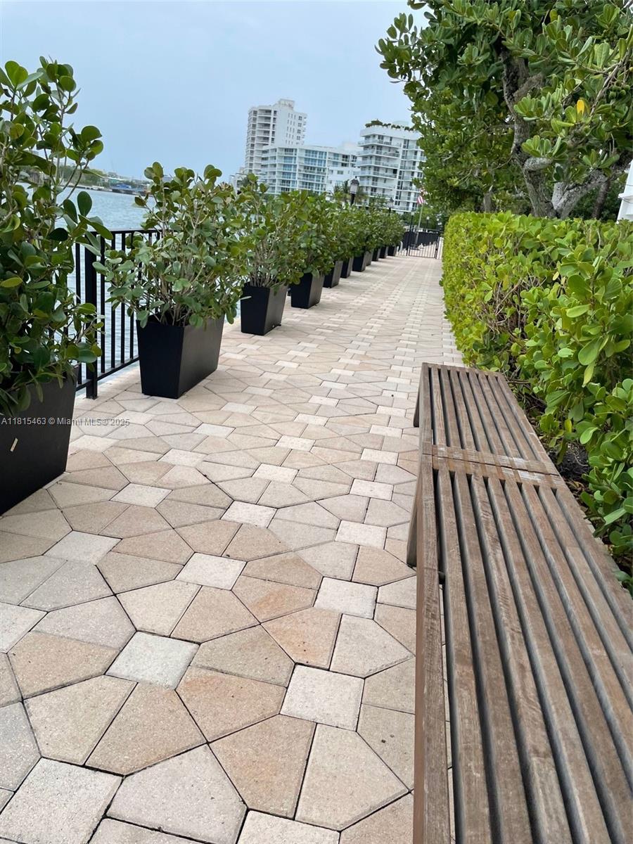 THE BELMONT CONDO - Residential