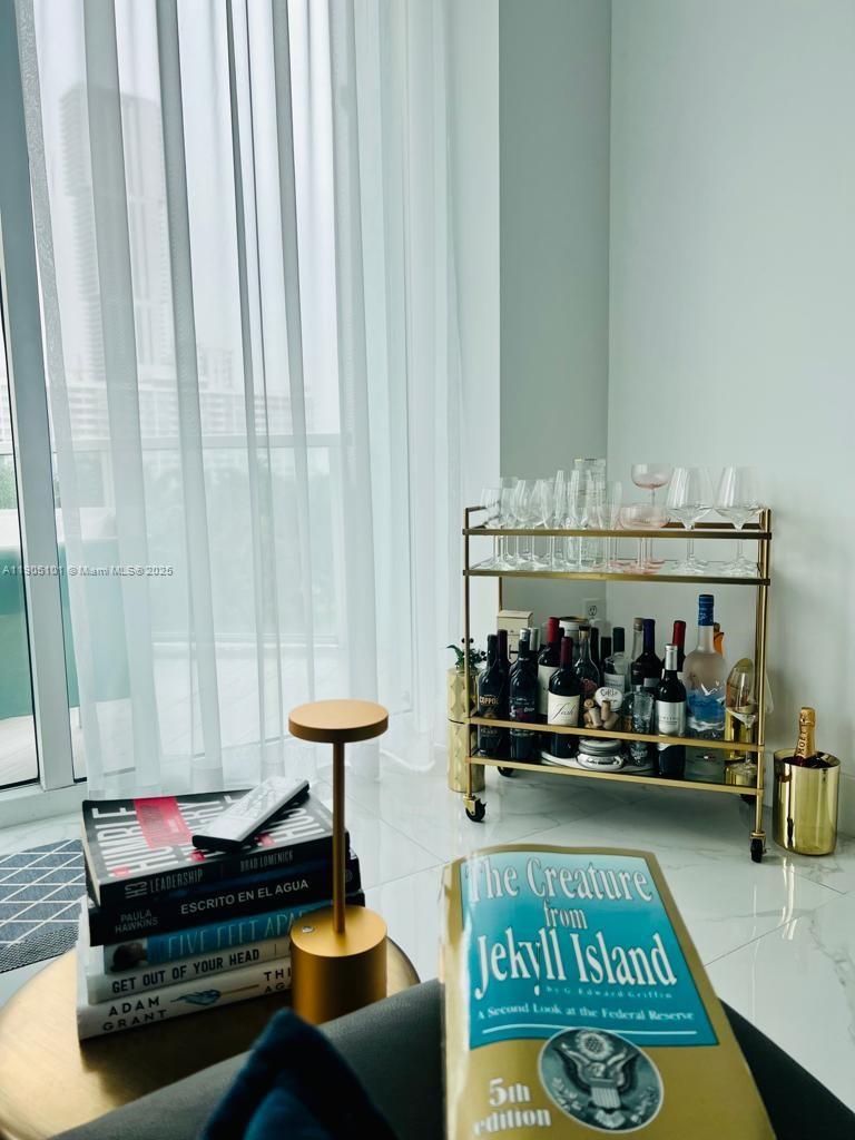 QUANTUM ON THE BAY CONDO - Residential