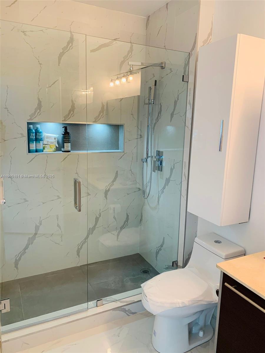 QUANTUM ON THE BAY CONDO - Residential