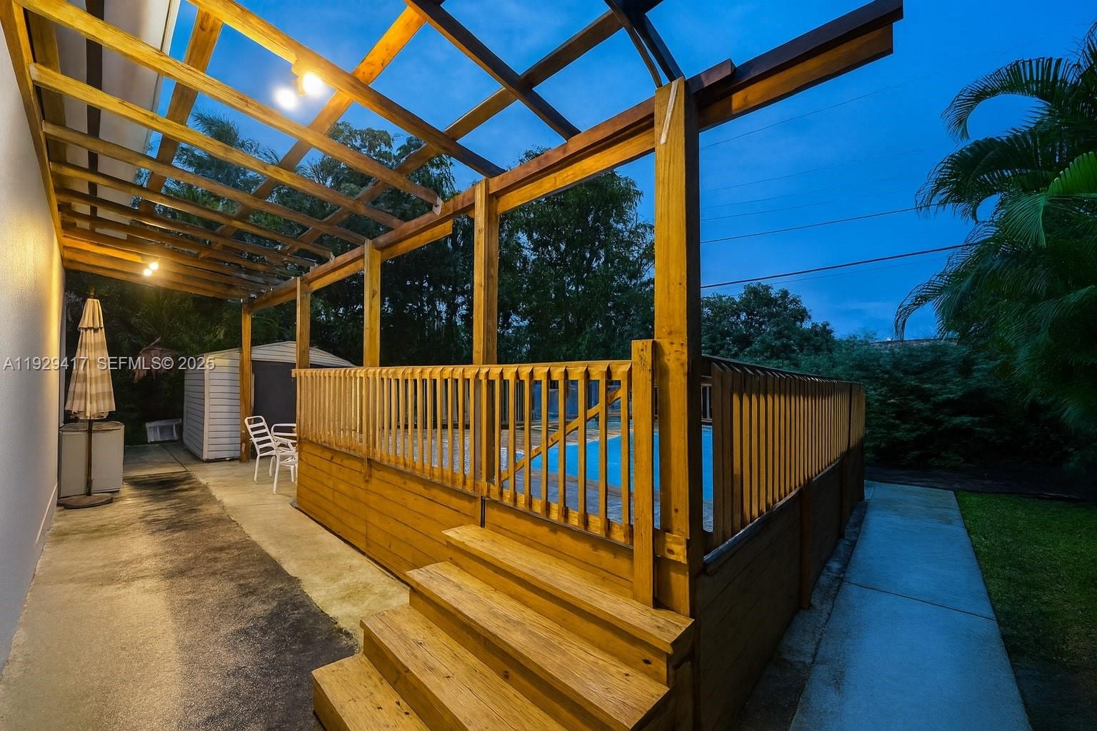 AMD PL BAY RIDGE - Residential