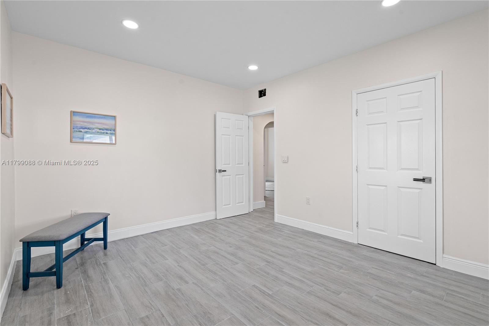 17TH AVE MANOR - Residential Income