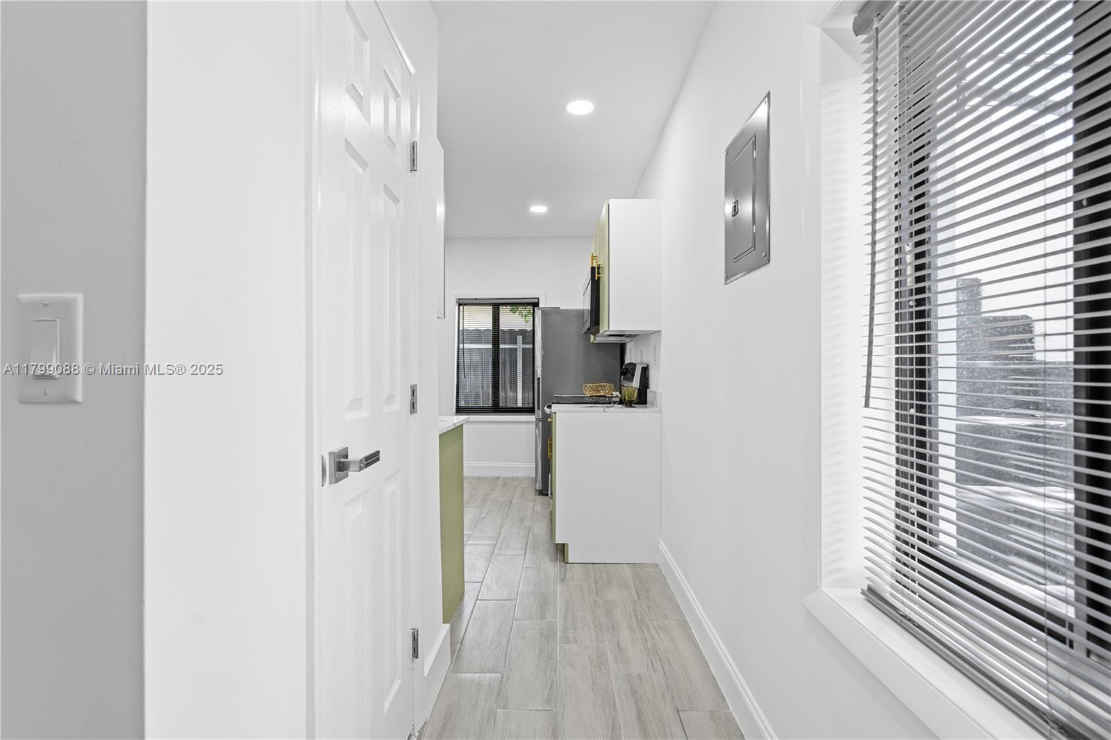 17TH AVE MANOR - Residential Income