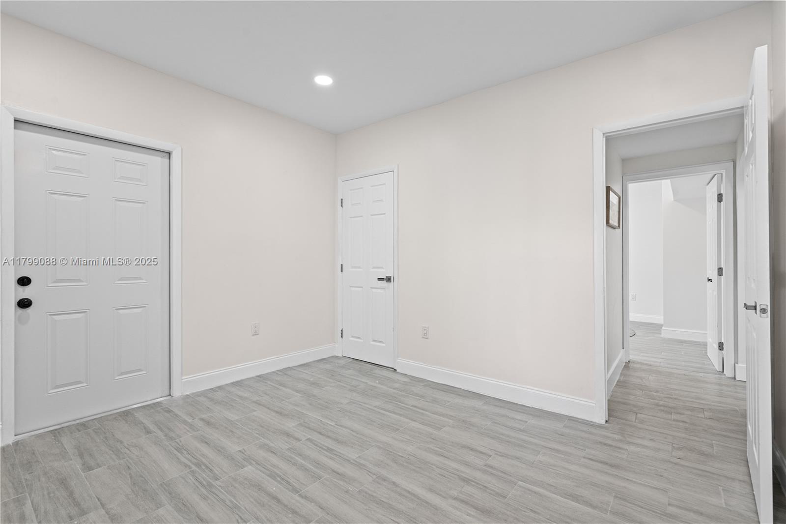 17TH AVE MANOR - Residential Income