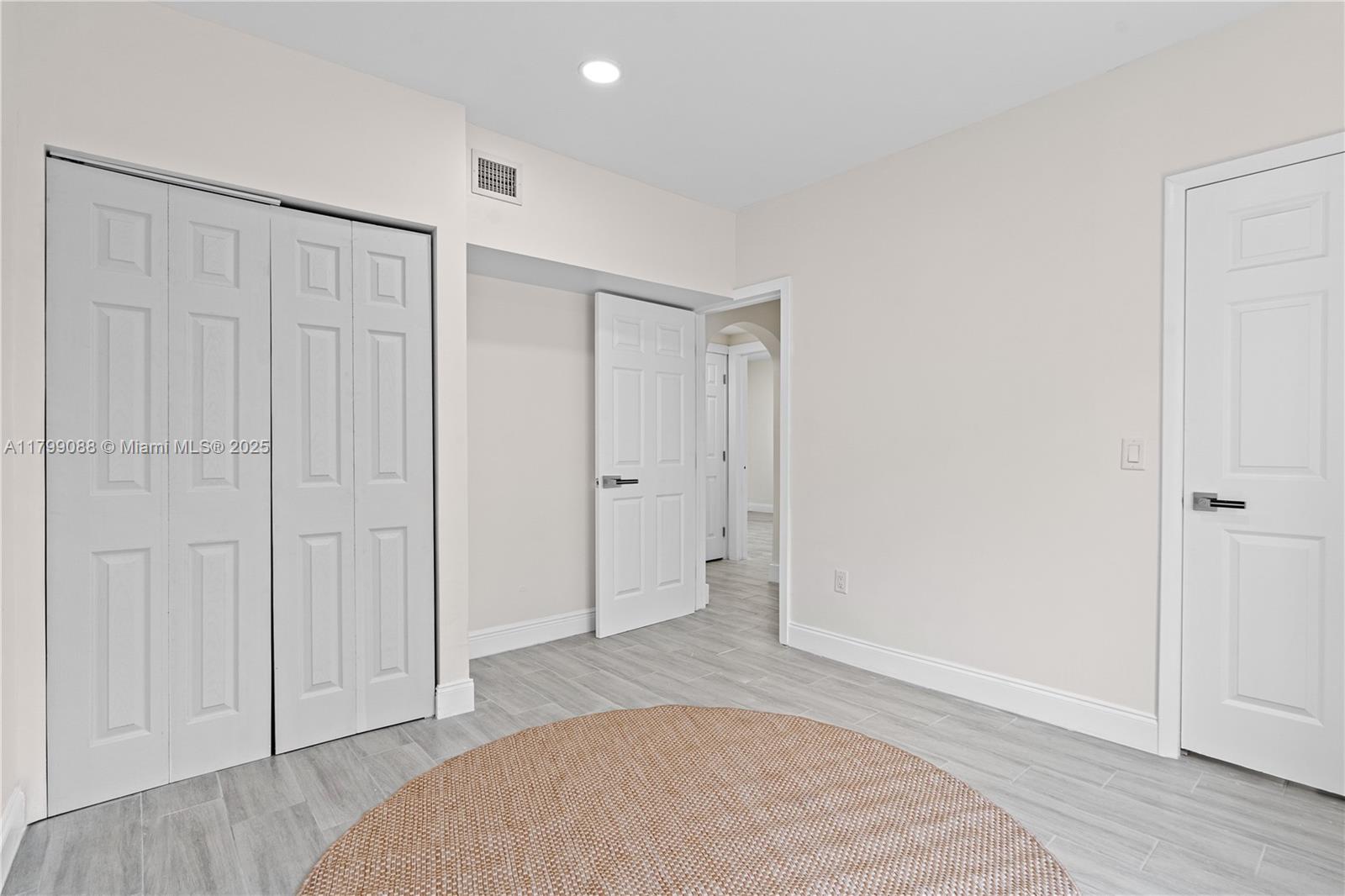 17TH AVE MANOR - Residential Income