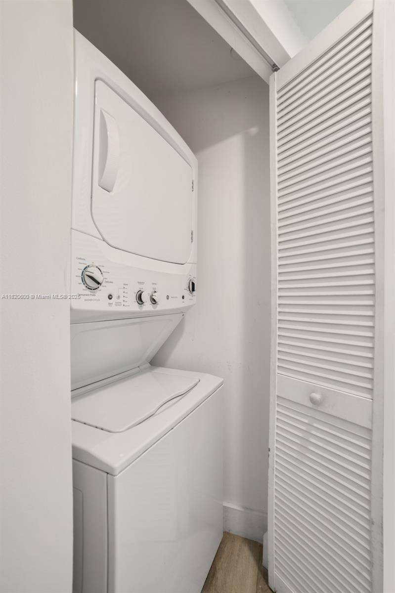 3401 MIDTOWN CONDO - Residential Lease