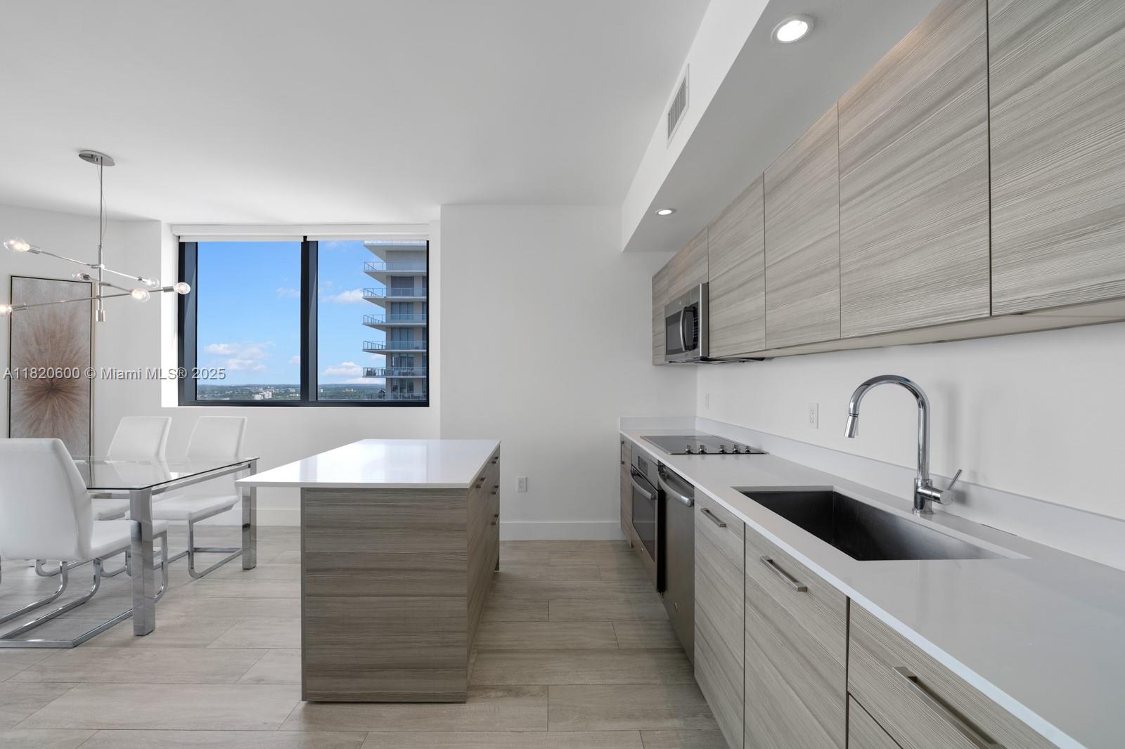 3401 MIDTOWN CONDO - Residential Lease