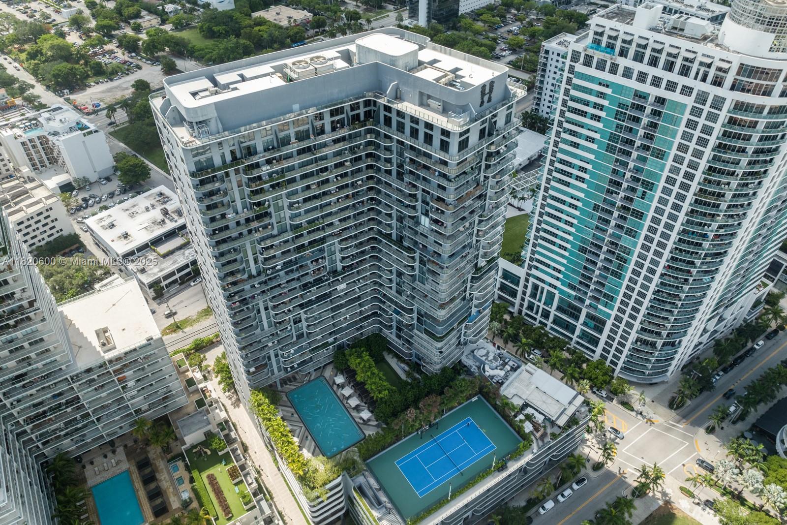 3401 MIDTOWN CONDO - Residential Lease